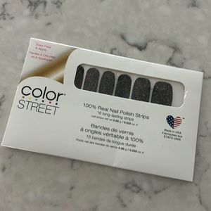 Color Street nail polish strips